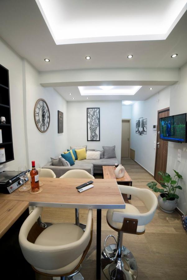 Luxurious In The Heart Of Town !