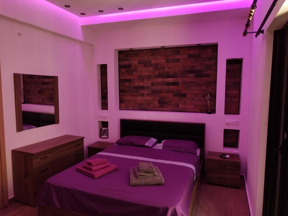 Luxurious In The Heart Of Town ! Loutraki (Corinthia)