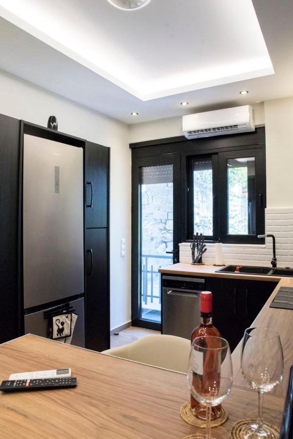 Luxurious In The Heart Of Town ! Apartment